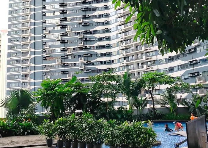 The Pent - Air Residences Aparthotel