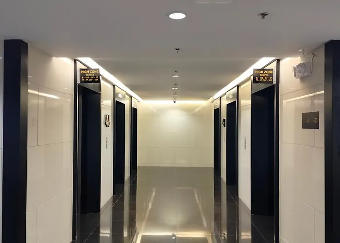 The Pent - Air Residences Aparthotel *